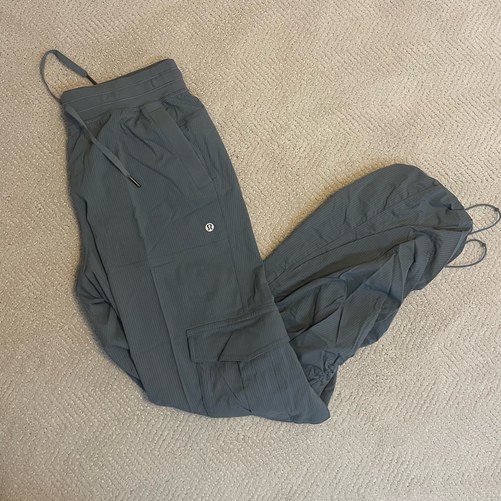 Lululemon Dance Studio Relaxed-Fit Mid-Rise Cargo Pant Green